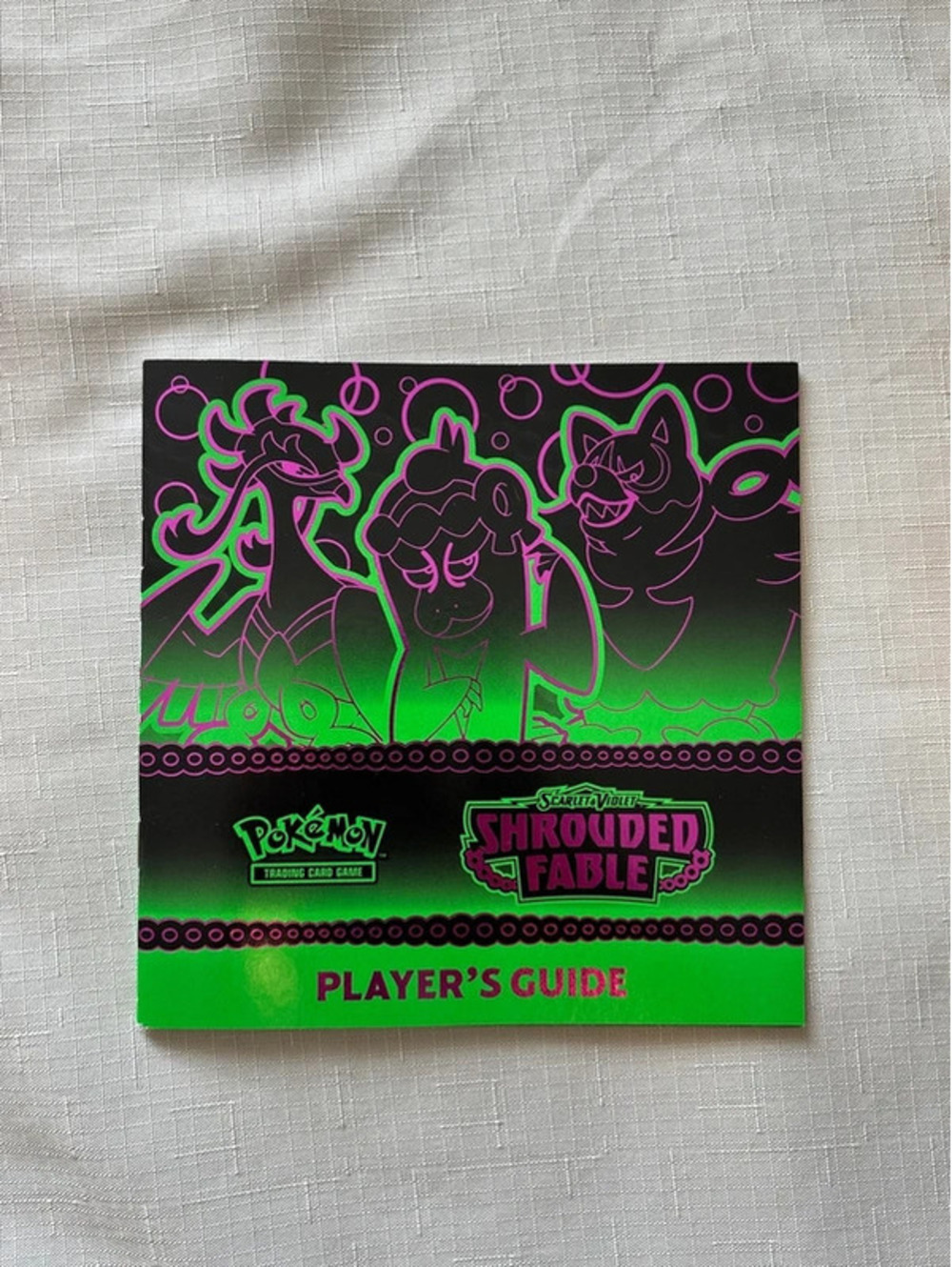 Pokemon shrouded fable etb players guide